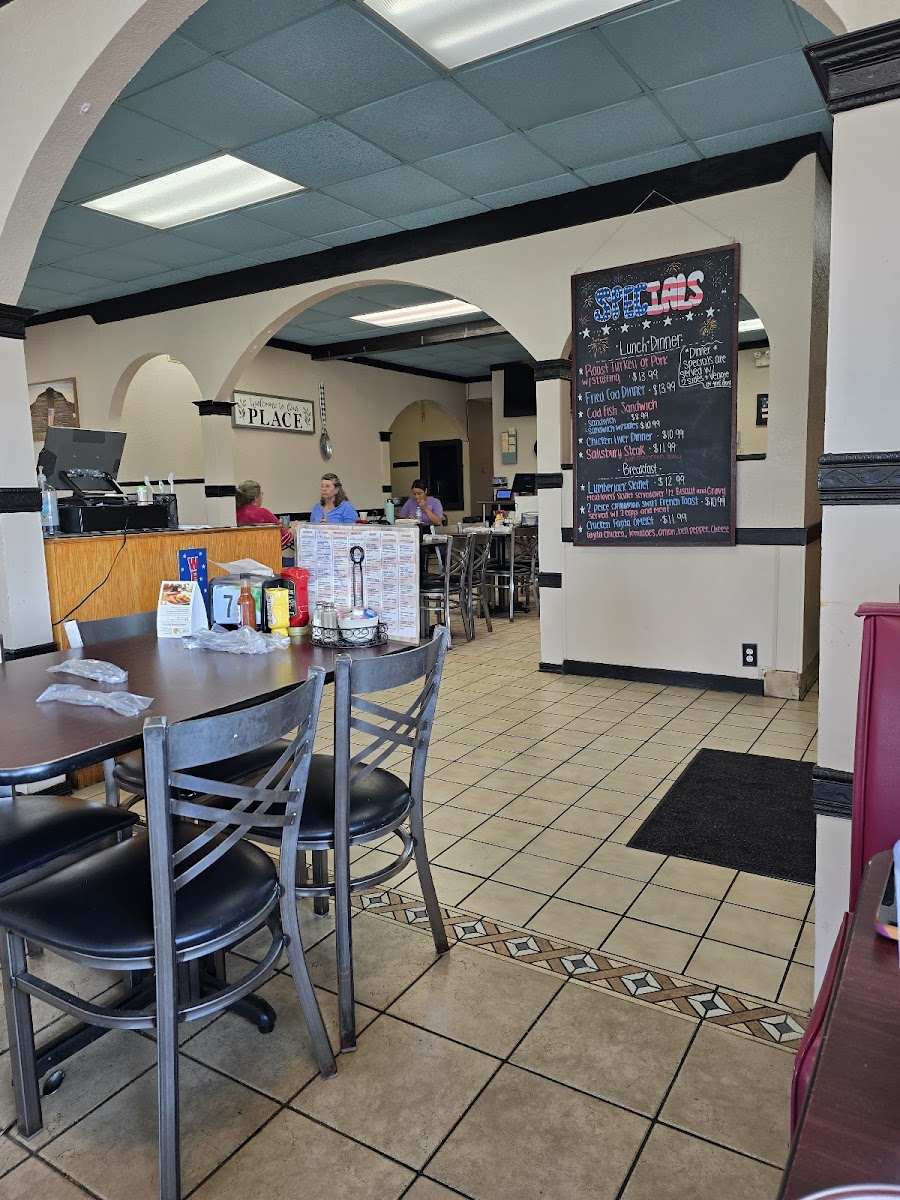 American Table Family Restaurant Of Princeton